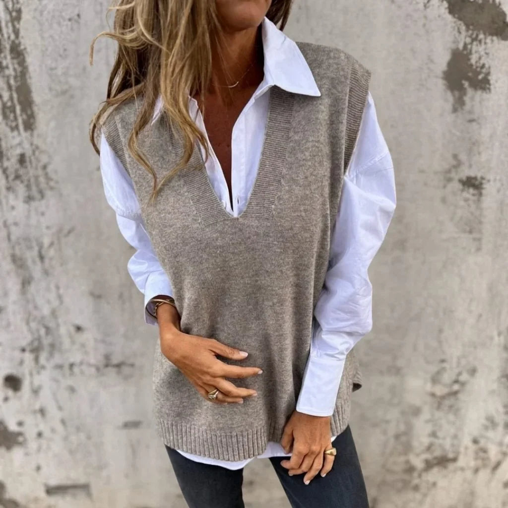 Women's ribbed knit oversized vest with deep V-neck – Gray