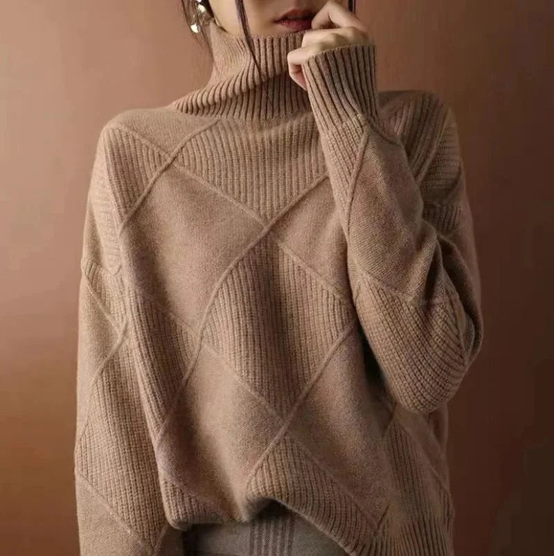 Women's ribbed knit turtleneck sweater with geometric pattern – Khaki