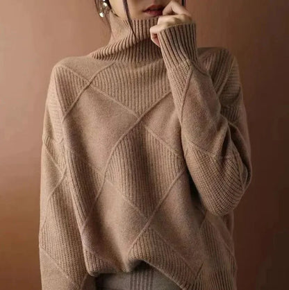 Women's ribbed knit turtleneck sweater with geometric pattern – Khaki