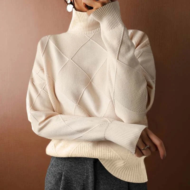 Women's ribbed knit turtleneck sweater with geometric pattern – White
