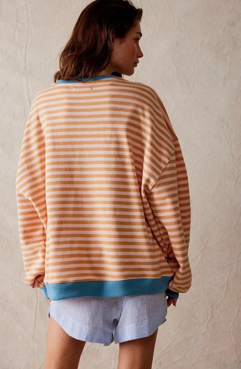 Women's striped oversized pullover sweater with long sleeves