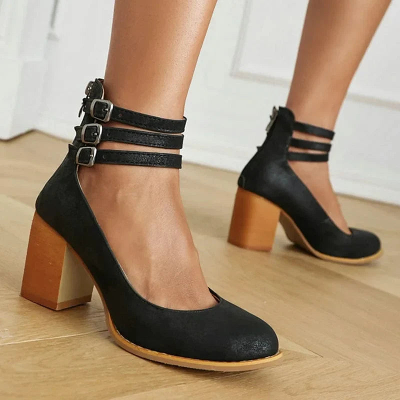Women's ankle boots with triple buckle straps and block heel – Black