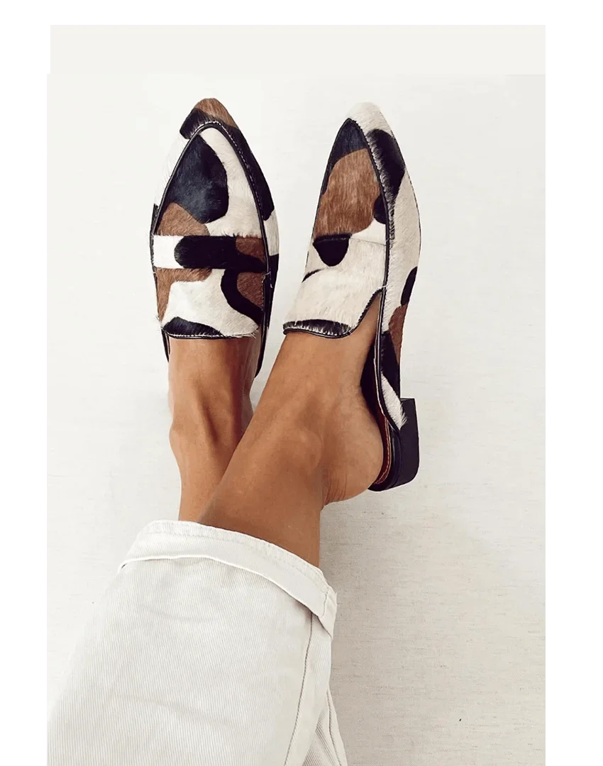 Women's calf-hair cow-print mule loafers with pointed-toe – Black/White