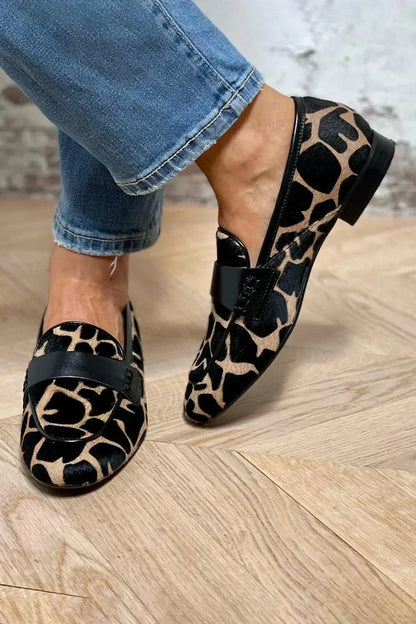 Women's animal print calf-hair slip-on loafers with strap – Black