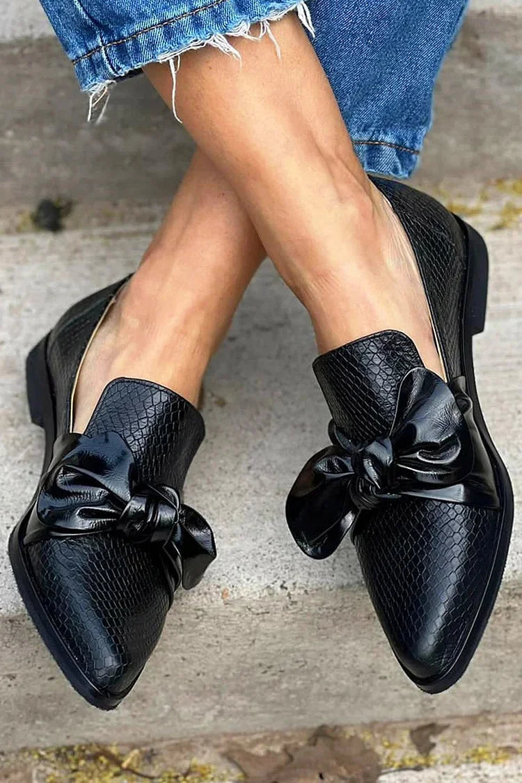Women's bow slip-on loafers with d'orsay-cut and pointed-toe – Black