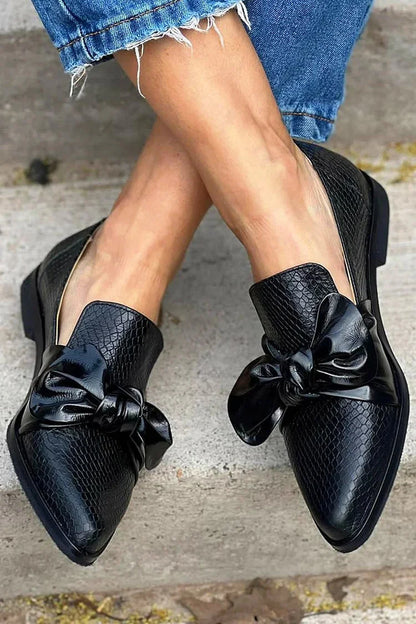 Women's bow slip-on loafers with d'orsay-cut and pointed-toe – Black