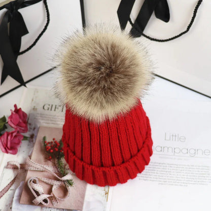 Women's cozy knit sweater-style beanie with faux fur pom – Bright Red