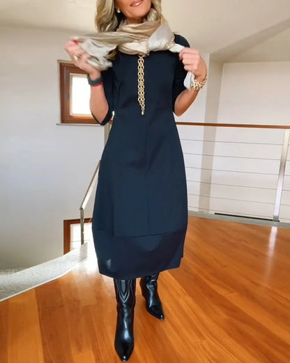 Women's knit 3/4-sleeve midi dress with round-neck and side pockets