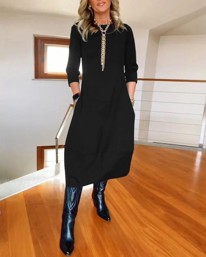 Women's knit 3/4-sleeve midi dress with round-neck and side pockets – Black