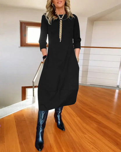 Women's knit 3/4-sleeve midi dress with round-neck and side pockets – Black