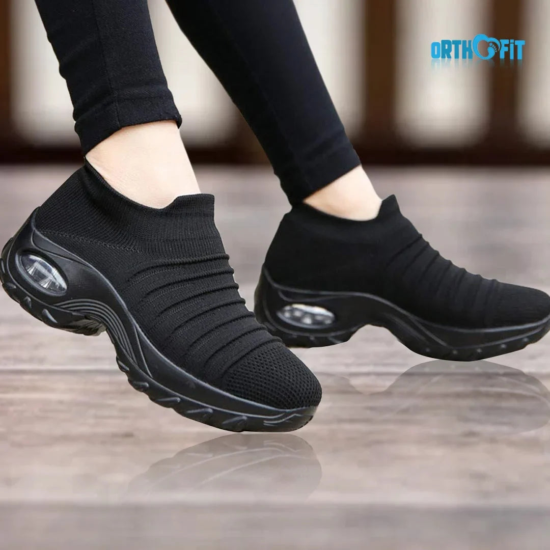 Women's knit slip-on sneakers with arch support and air-cushion sole