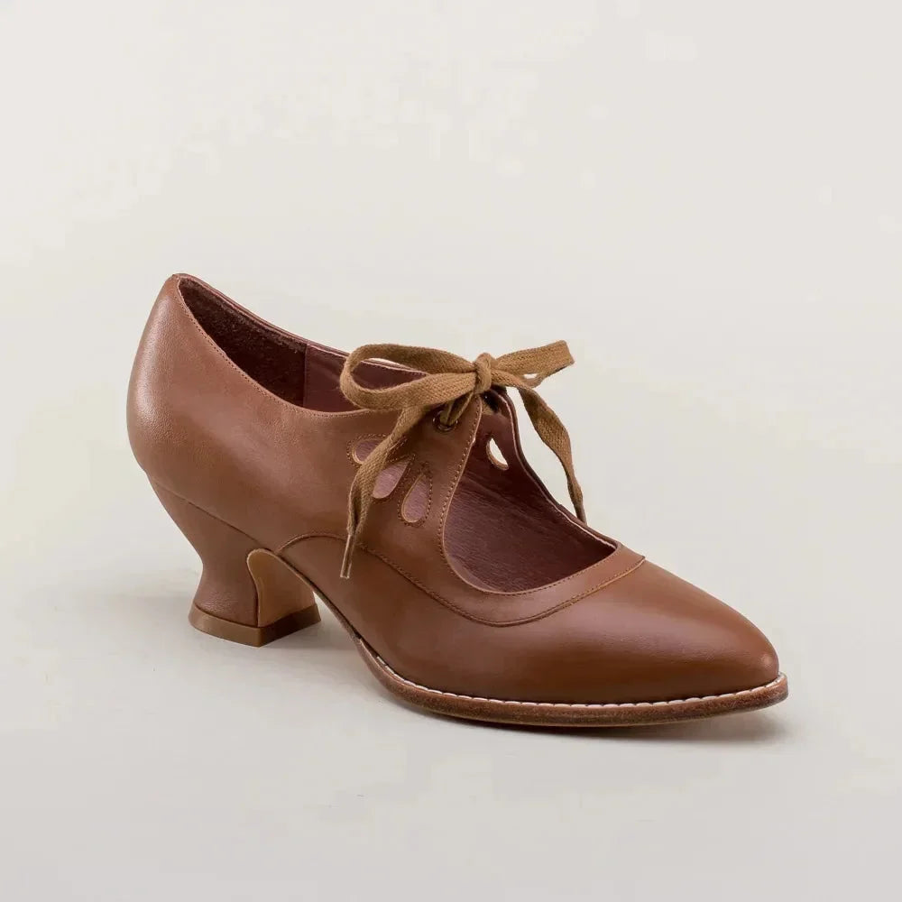 Women's leather Mary-Jane style pumps with cut-out lace-up ties