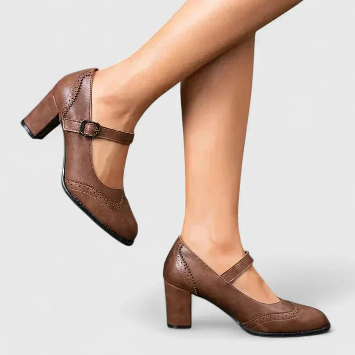 Women's block-heel Mary Jane shoes with buckled strap and brogue detailing