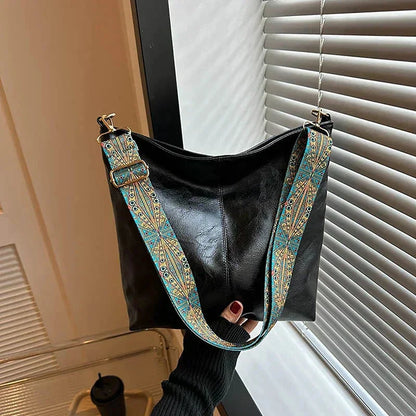 Women's faux-leather hobo bag with bohemian-patterned wide strap – Black