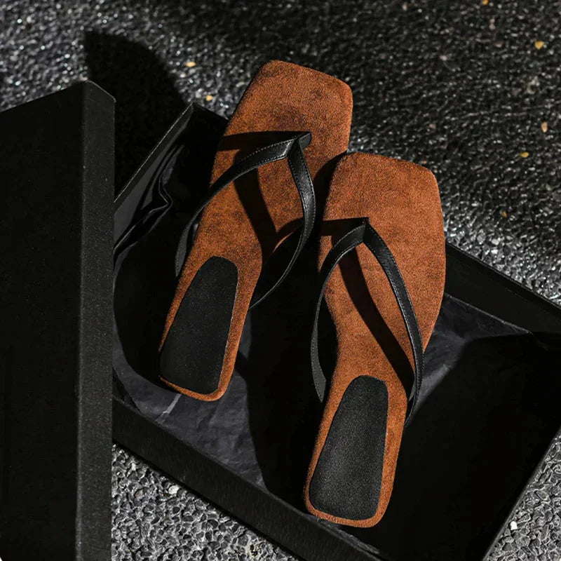 Women's suede-like square-toe wedge sandals with thong straps – Black