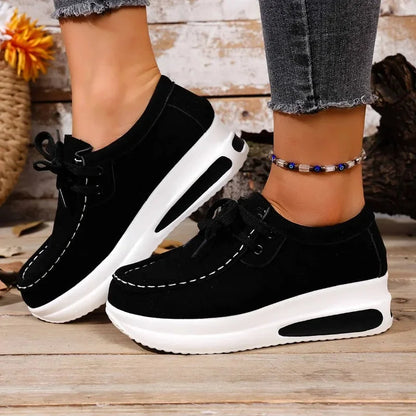Women's suede platform lace-up sneakers with moc-toe stitching – Black