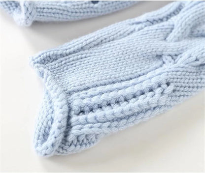 Women's cable knit sweater turtleneck loose-fit pullover
