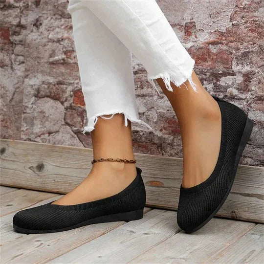 Women's casual textured knit slip-on ballet flats with round toe – Black