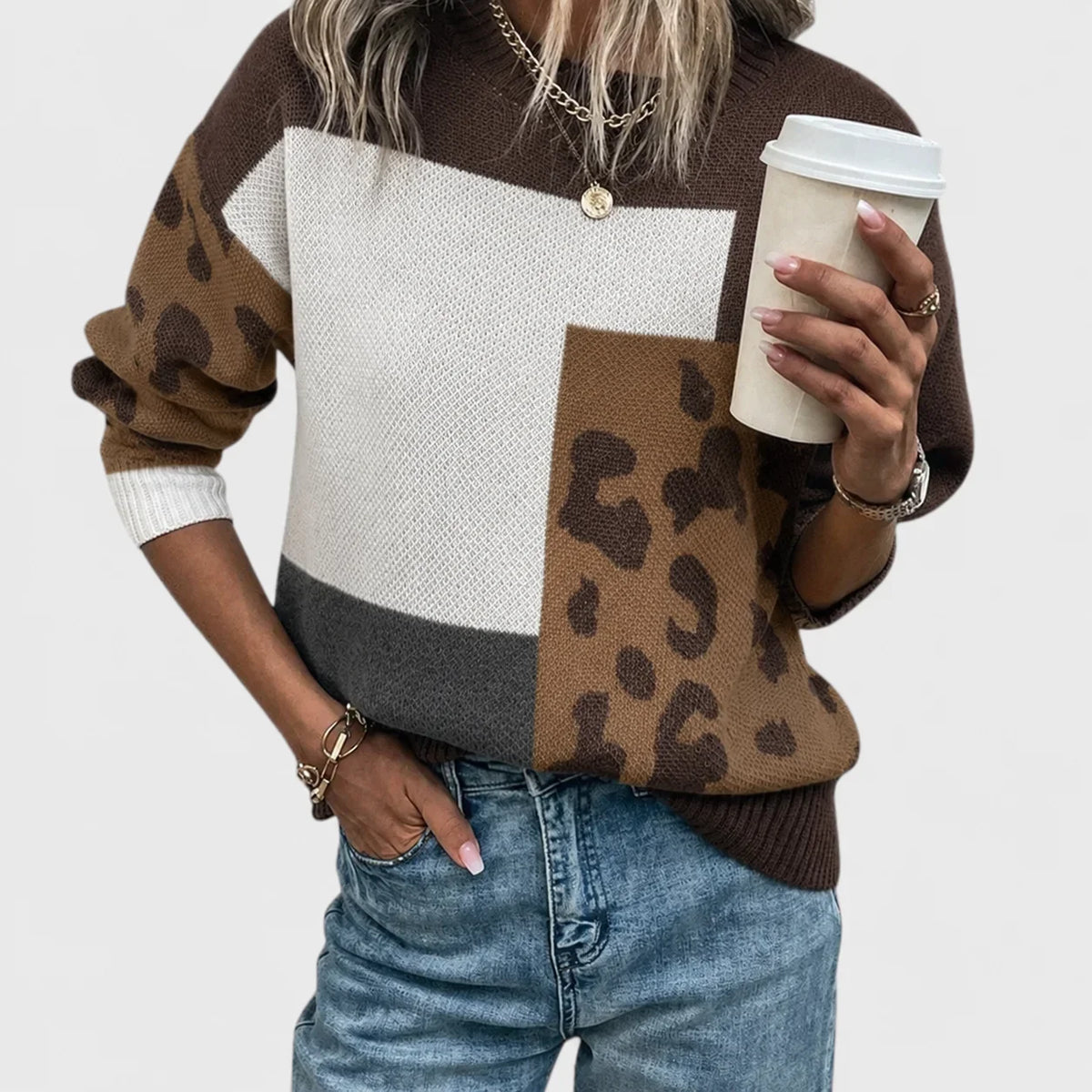 Women's color block animal print knit sweater with crew neck – Brown