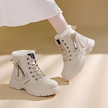 Women's comfort chunky-sole boots with faux-fur lining and lace-up front