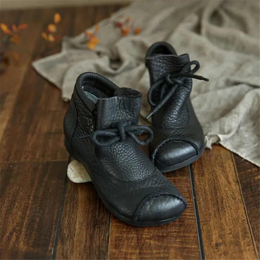 Women's comfort leather ankle boots with fuzzy lining and lace-up closure