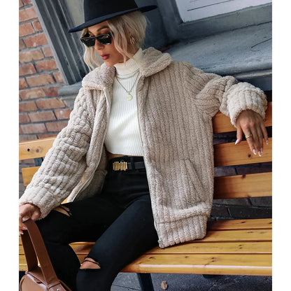 Women's cozy fuzzy long-sleeve zip-up fleece jacket with wide collar