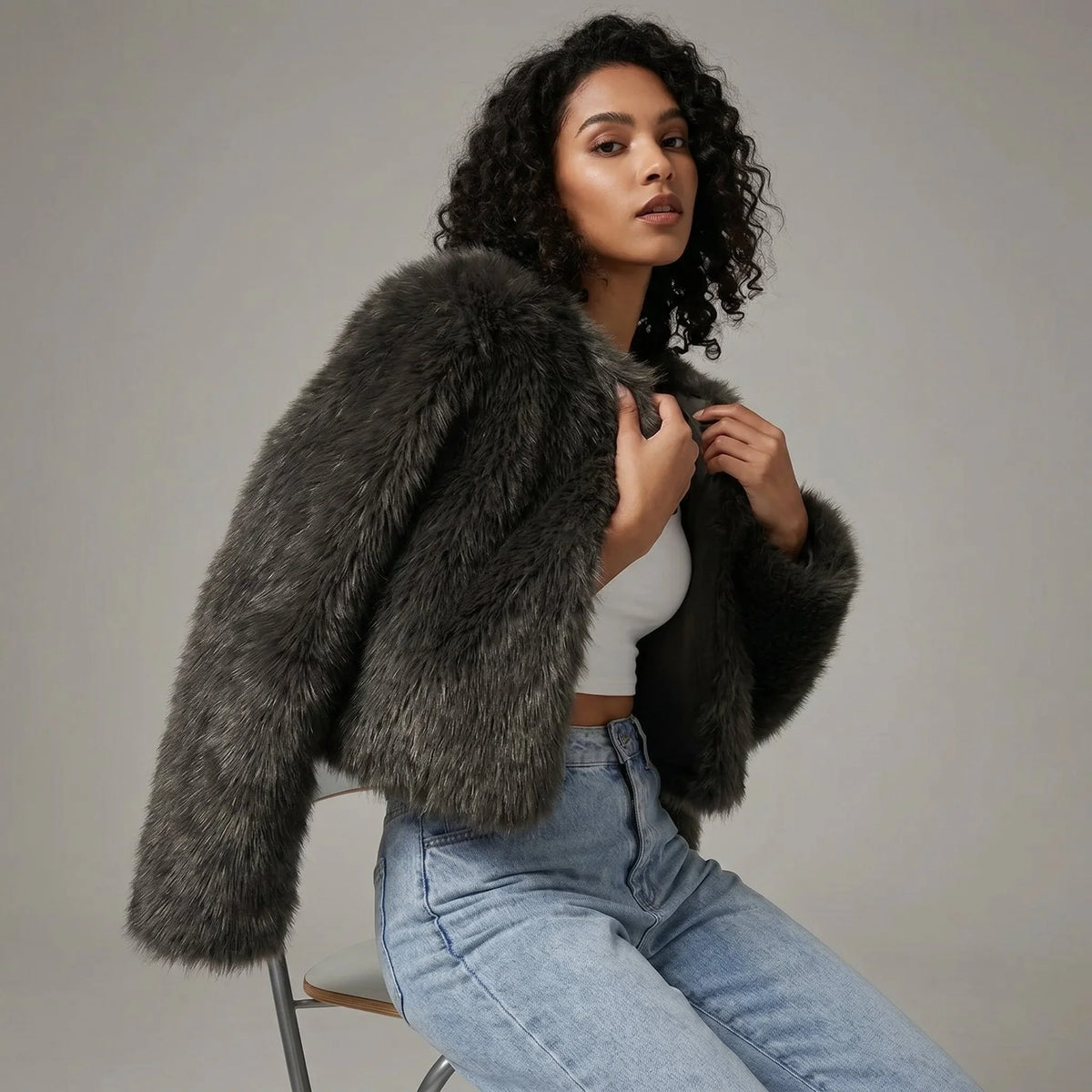 Women's cropped faux fur cardigan jacket – Black