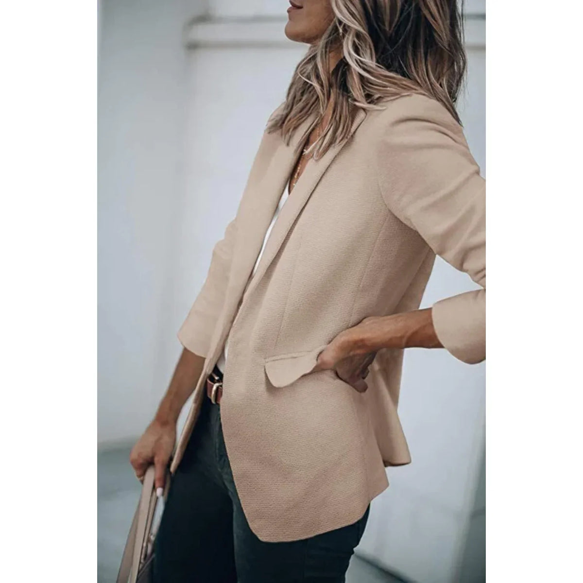 Women's tailored blazer with notched lapel