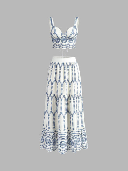 Women's embroidered two-piece outfit with crop top and maxi skirt and tie-back – Bluewhite