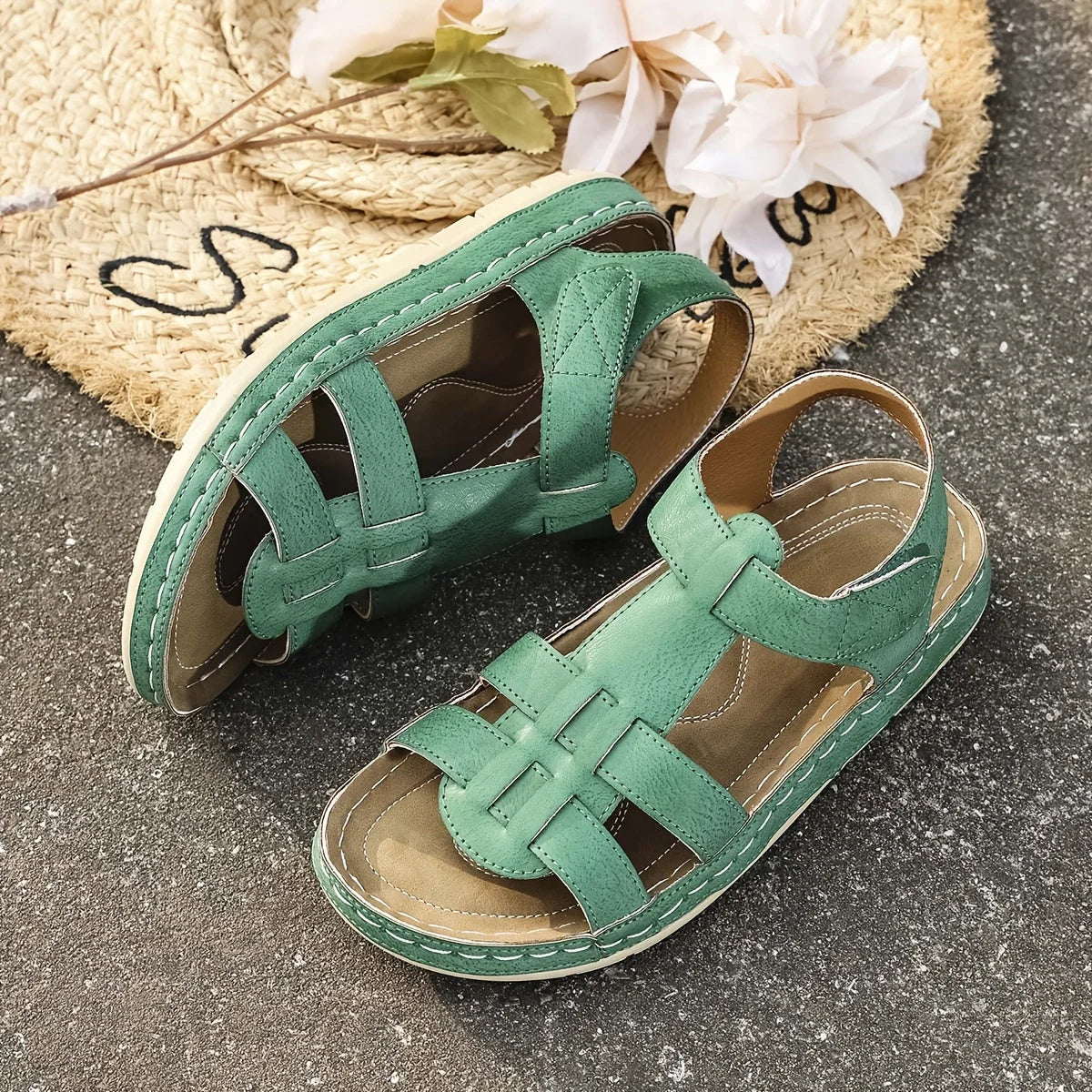 Women's faux leather platform sandals with T-strap hook-and-loop closure – Green