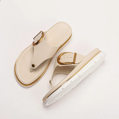 Women's faux leather thong-toe flat platform sandals with buckle