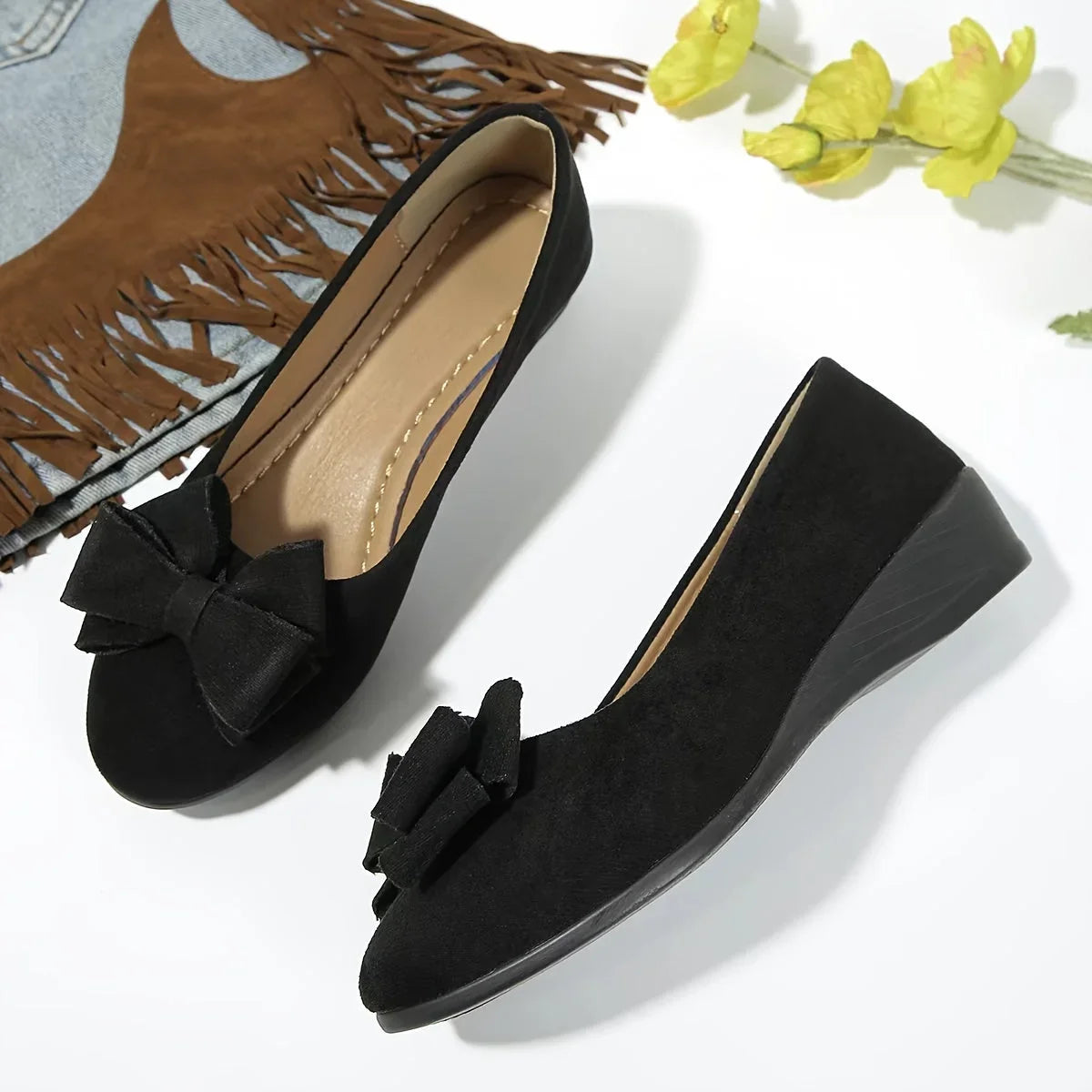 Women's faux suede bow-detail round-toe ballet flats slip-on