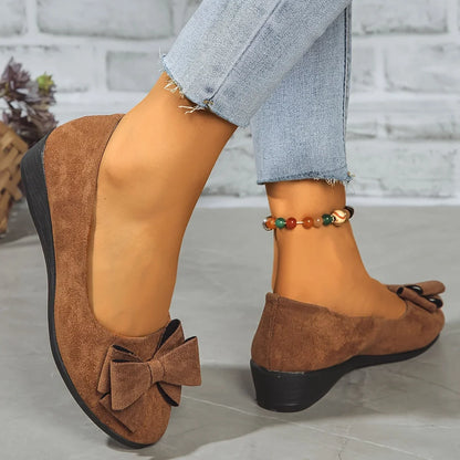 Women's faux suede bow-detail round-toe ballet flats slip-on