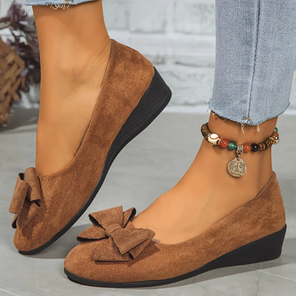 Women's faux suede bow-detail round-toe ballet flats slip-on