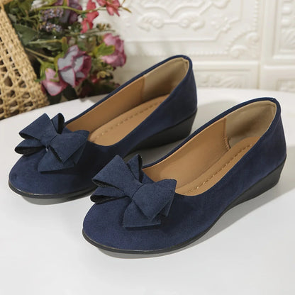 Women's faux suede bow-detail round-toe ballet flats slip-on