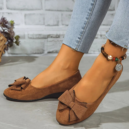 Women's faux suede bow-detail round-toe ballet flats slip-on – Brown