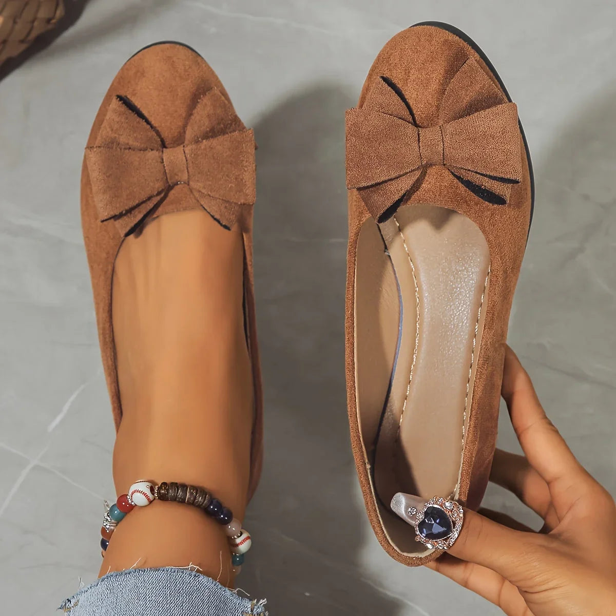 Women's faux suede bow-detail round-toe ballet flats slip-on