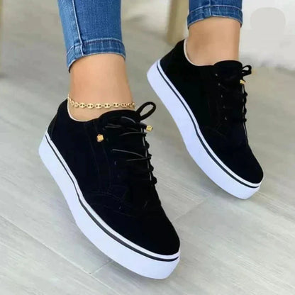 Women's faux suede platform sneakers with lace-up brogue detail – Black