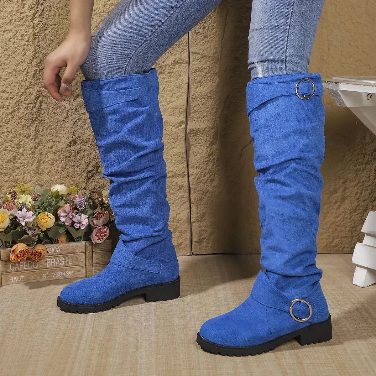 Women's faux suede slouchy knee-high boots with buckle and lug sole – Blue