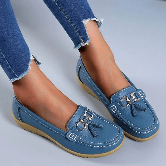 Women's flat moc-toe tassel loafers with tone buckle – Light Blue