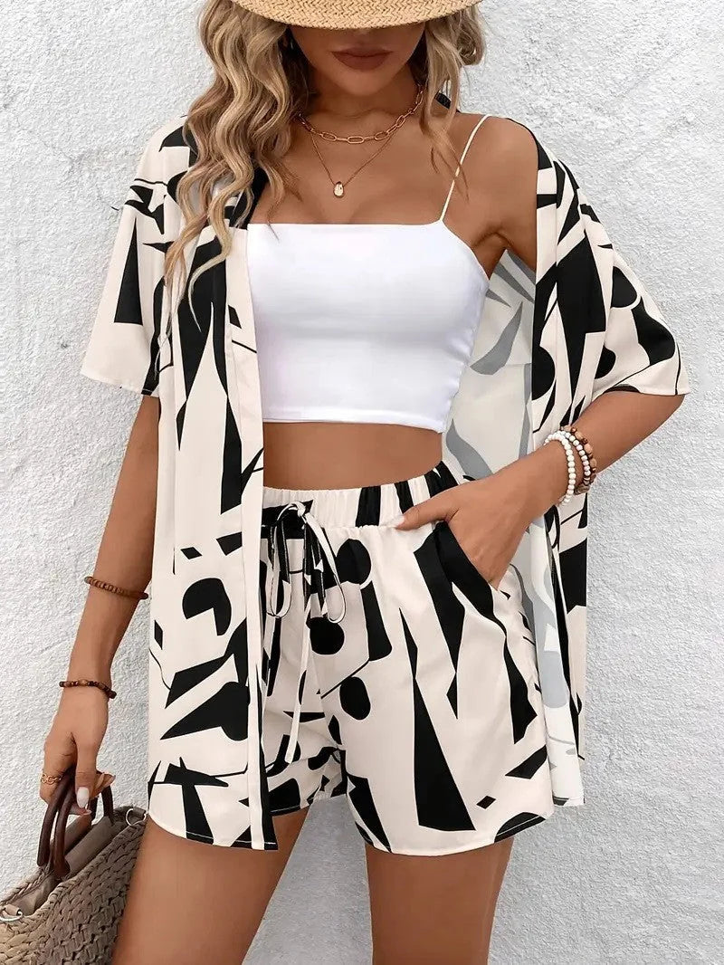 Women's floral kimono cardigan sweater with 3/4 sleeve and shorts – Apricot