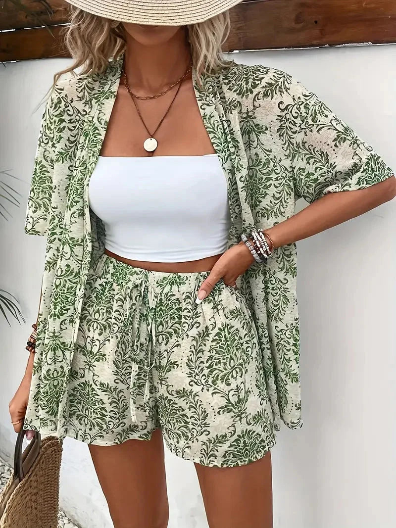 Women's floral kimono cardigan sweater with 3/4 sleeve and shorts – Green