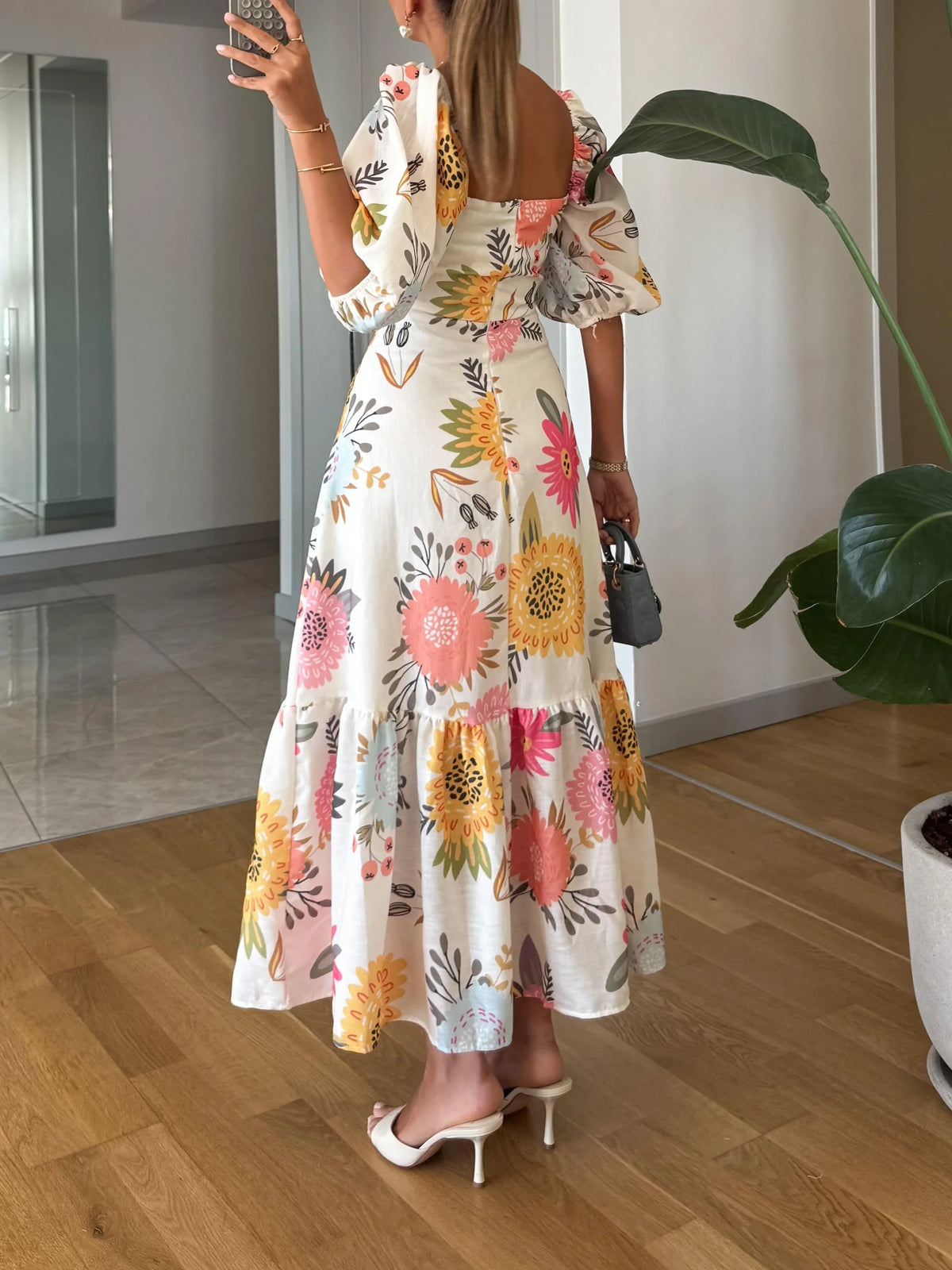 Women's floral midi dress with square-neck puff-sleeve and ruffled hem – Multicolor
