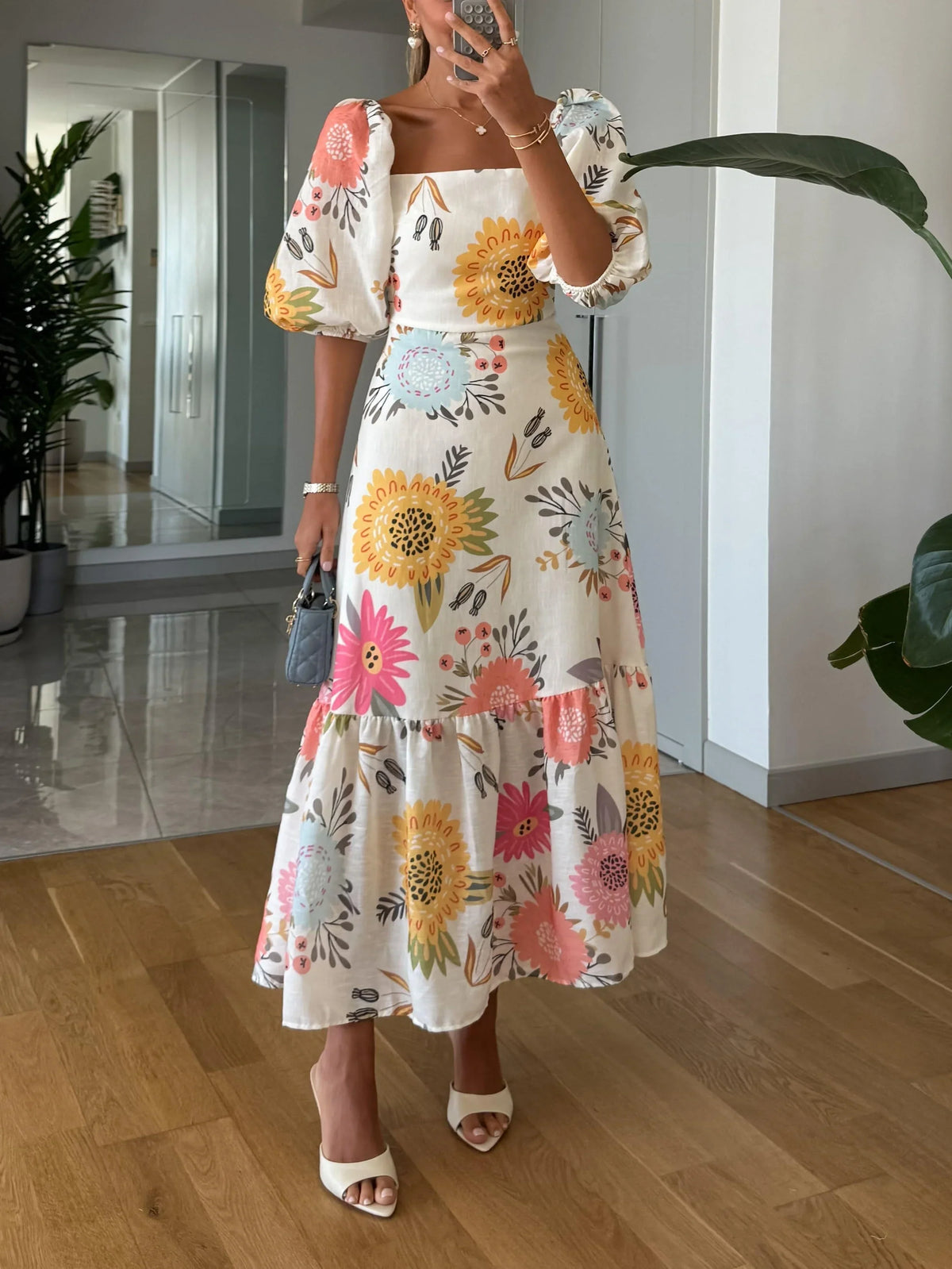 Women's floral midi dress with square-neck puff-sleeve and ruffled hem – Multicolor