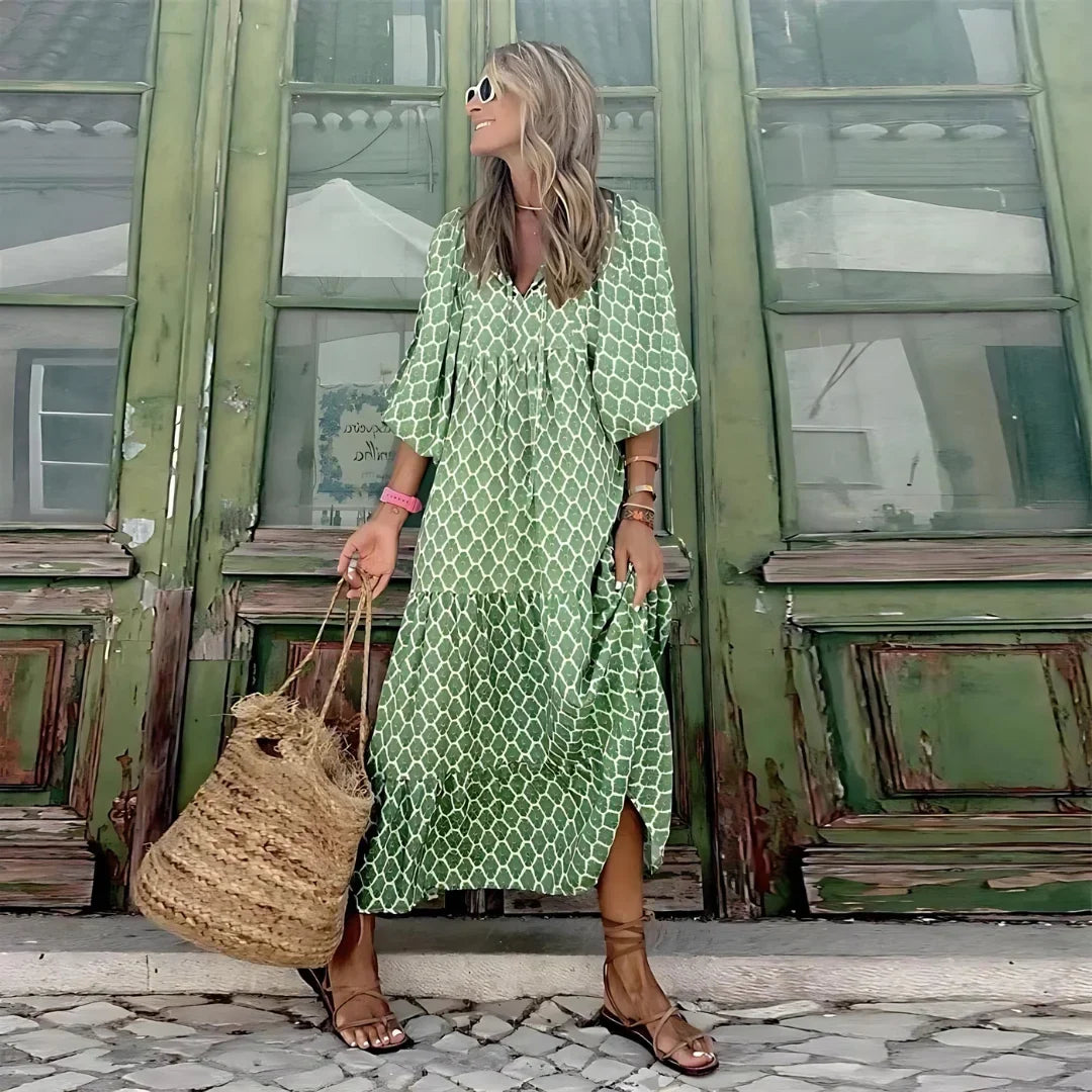 Women's floral print tiered maxi dress with V-neck and 3/4-length puff sleeves