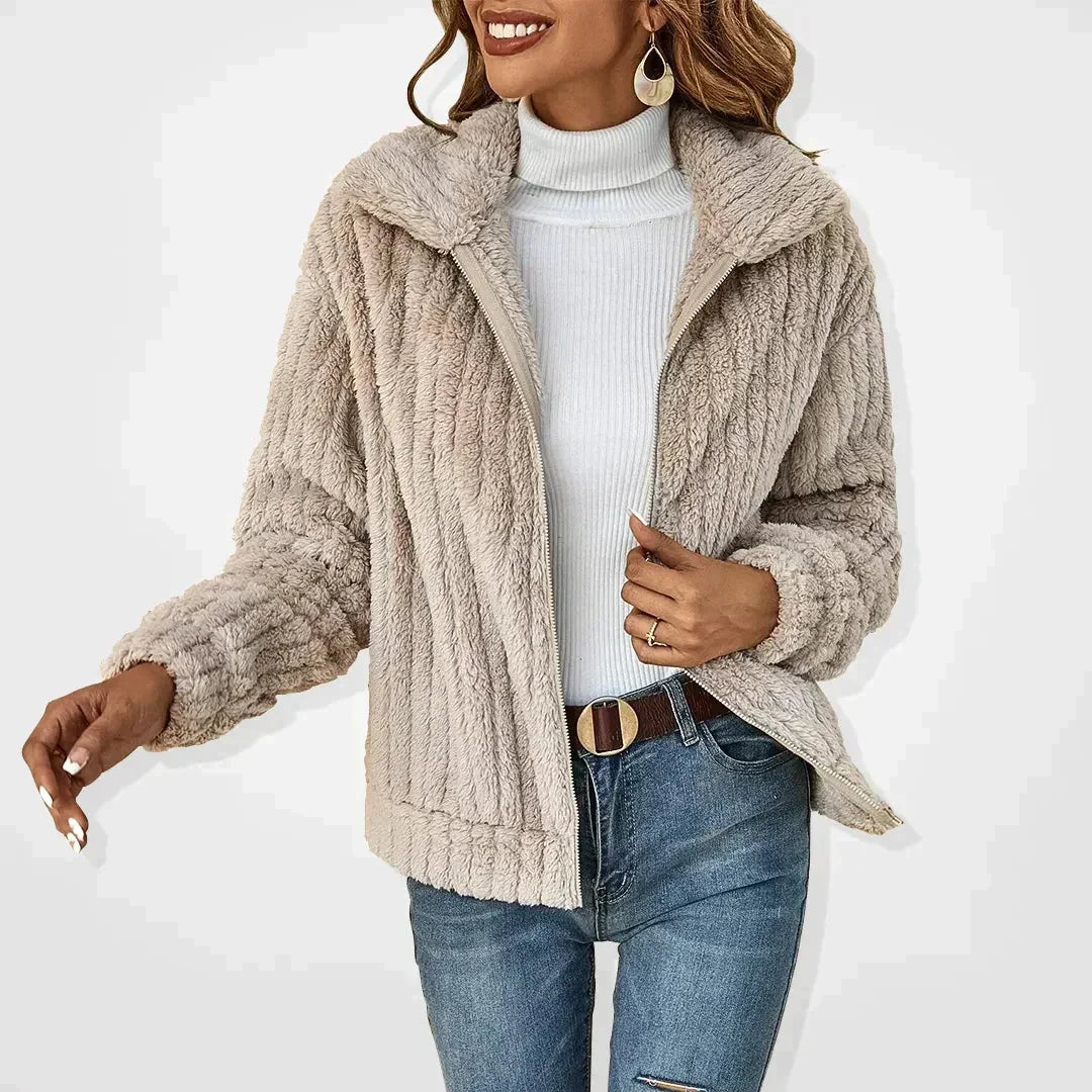 Women's fluffy relaxed-fit fleece jacket with collared full-zip long-sleeve design – Beige