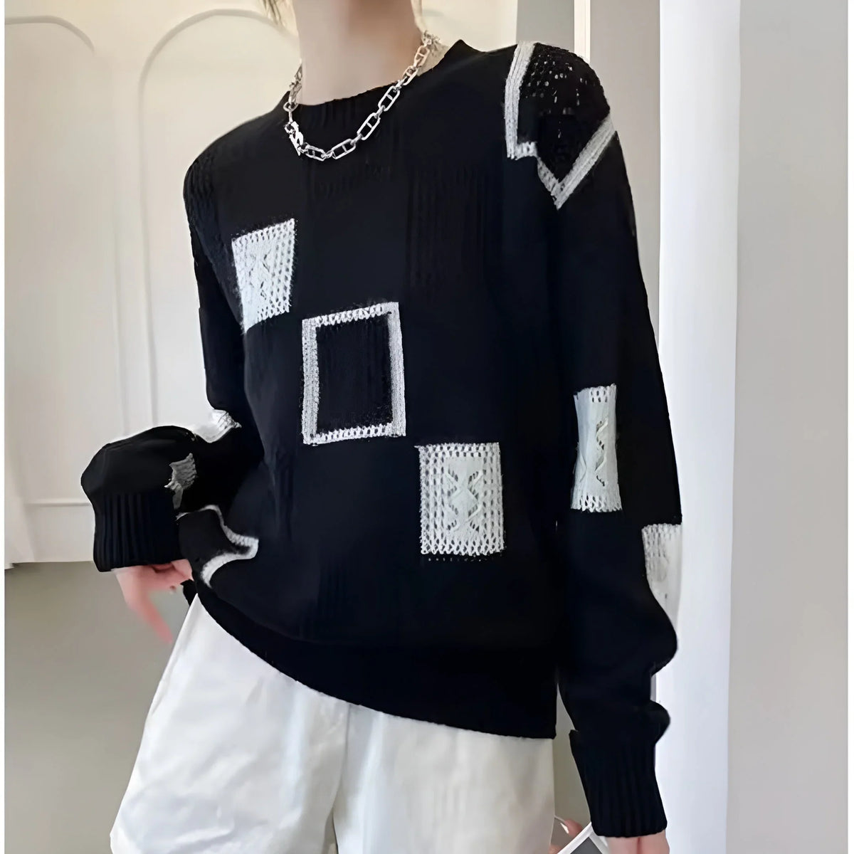 Women's geometric square-pattern knit sweater with long-sleeve and crew neck