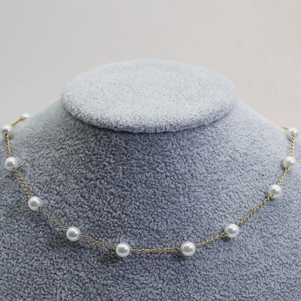 Women's tone dainty pearl choker necklace with spaced pearls – Gold