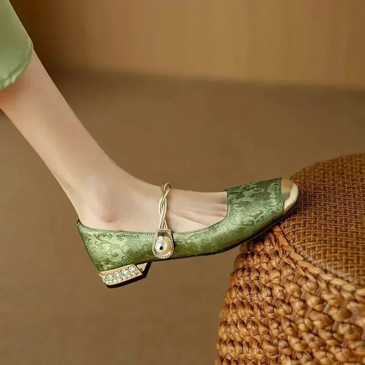 Women's floral jacquard Mary Jane shoes with pearl strap and glitter block heel