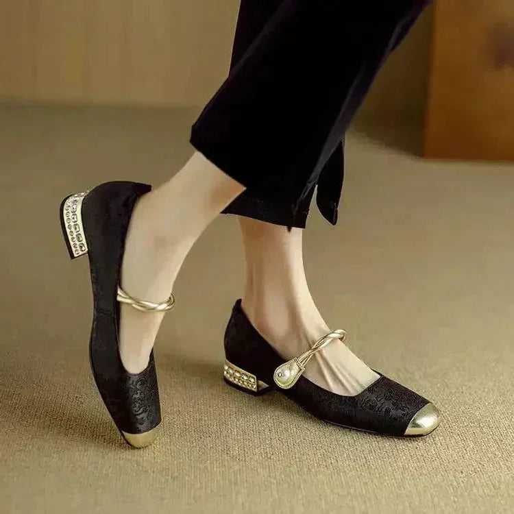 Women's floral jacquard Mary Jane shoes with pearl strap and glitter block heel